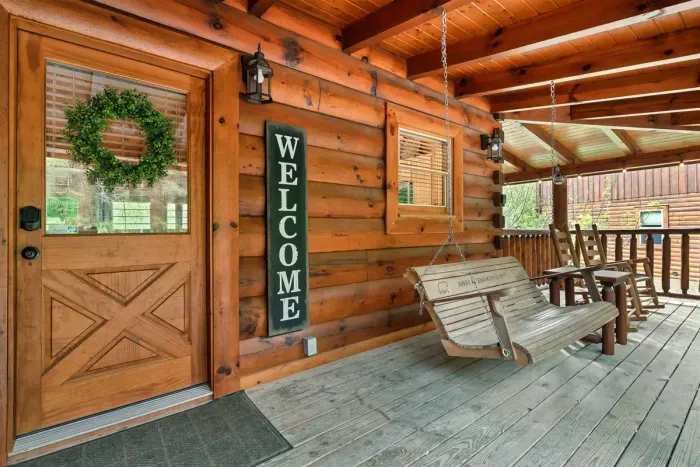 Your cabin escape starts right here. 🌲