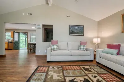 Sit back, relax, and let the high ceilings and nature do the rest.