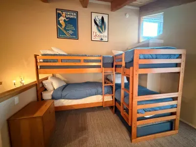 2 Twin-Over-Twin Bunkbeds in Loft