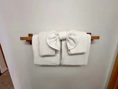 Bath towels and hand towels provided (8 sets total)