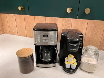 14 cup drip coffee maker, Keurig K-Cup machine and complimentary coffee & sugar