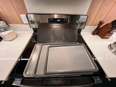 Kitchen baking sheets