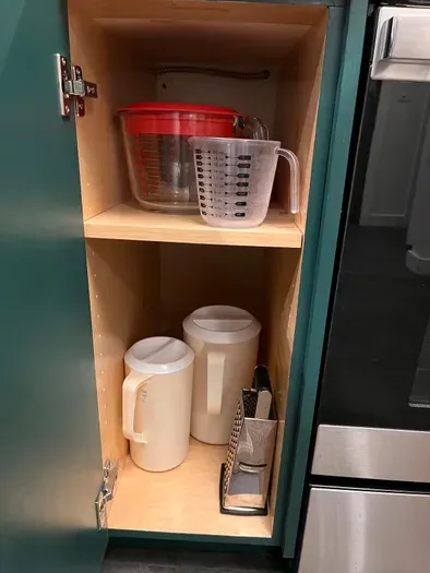 Kitchen pitchers and measuring cups