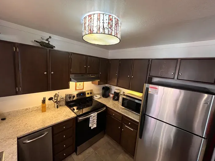 Fully Stocked Kitchen
