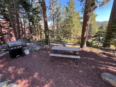 BBQ and picnic table available to all guests in the complex
