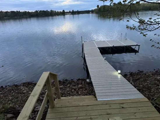Lakeside #1 offers a private dock that is not only functional during the day, but well lit for safety and nighttime boat docking.