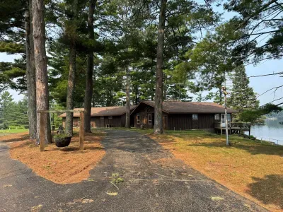End of the driveway and view of the 5RK Ranch Lakeside Lodge