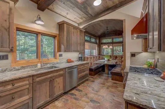 Updated and refreshed upscale kitchen and dining area, including an eat-in kitchen dining table.