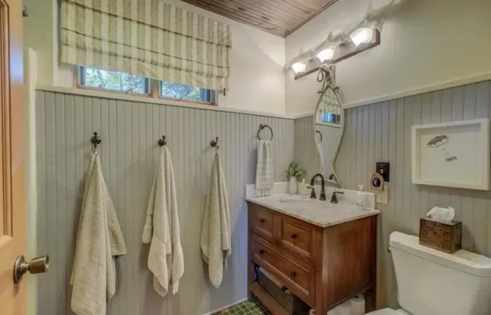 Peninsula Lakehouse (Renovated 2026) - image 46 of 47