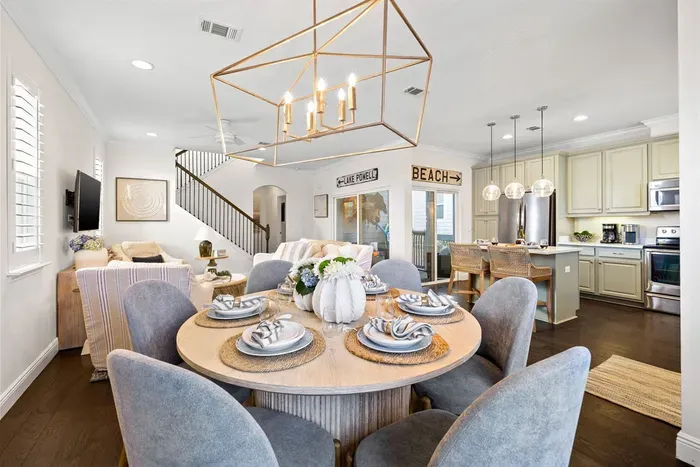 Tide Out 30a open living space