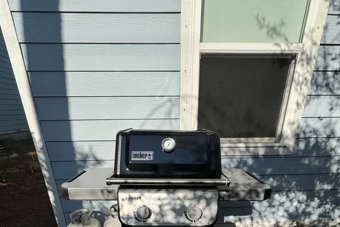 Weber propane grill for guest use