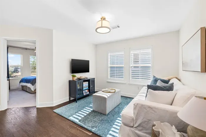 Second floor loft area with Smart TV and games