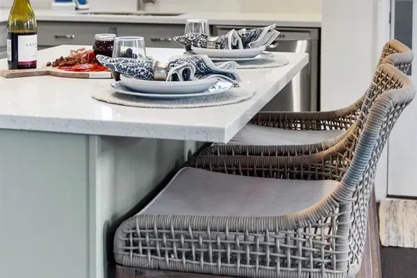 Gorgeous fully stocked kitchen