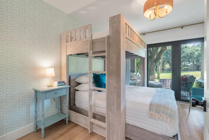 Bunk Room Full over Queen