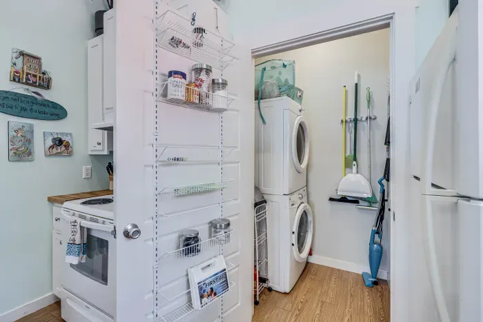 Convenient laundry machines