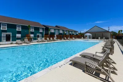 B2 Little Bay Landing 