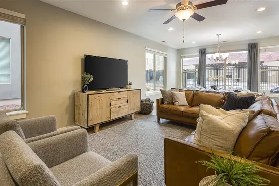 Open Concept Floorplan - Entrada 631