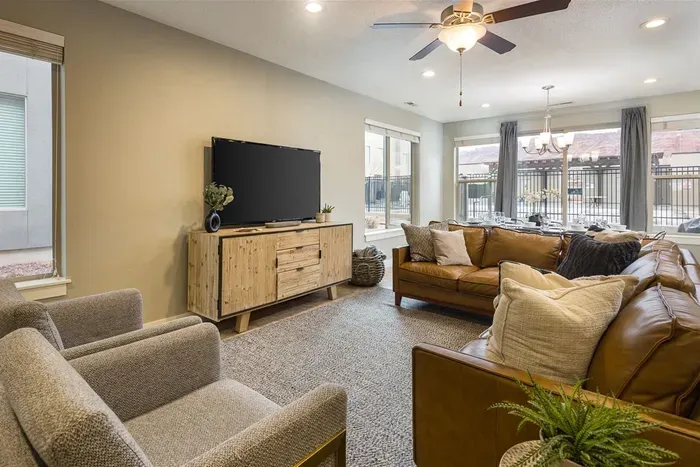 Open Concept Floorplan - Entrada 631