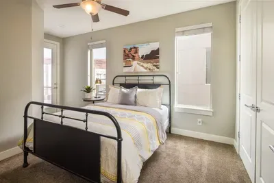 Guest Bedroom #1 with Queen Bed & Private Balcony - Entrada 631