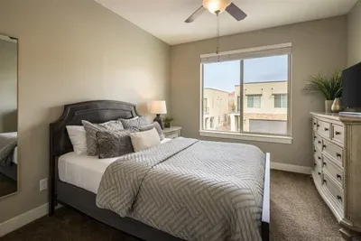 Guest Bedroom #2 with Queen Bed - Entrada 631