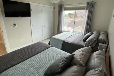 3rd Bedroom With 2 Full Beds