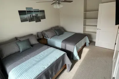 3rd Bedroom With 2 Full Beds