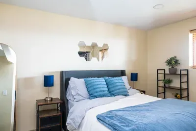 Lower Level - Queen Bedroom #2