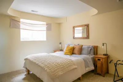 Lower Level - Queen Bedroom #1