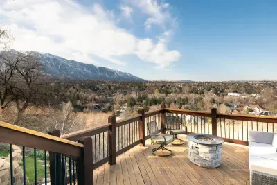 Back deck area with fire pit