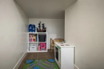 Bonus Kid's Space - under the stairs