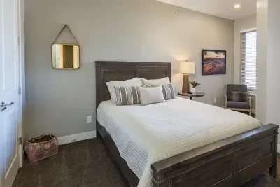 Guest Queen Bedroom 2