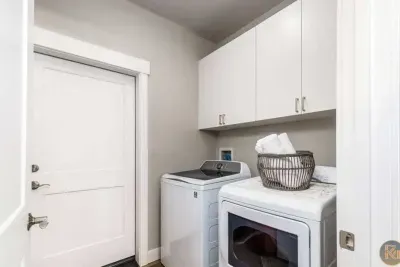 Private Laundry
