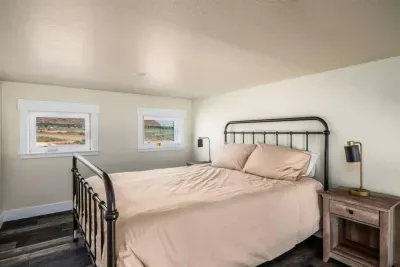 Loft Space with Queen Bed