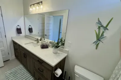 King Suite - Bathroom