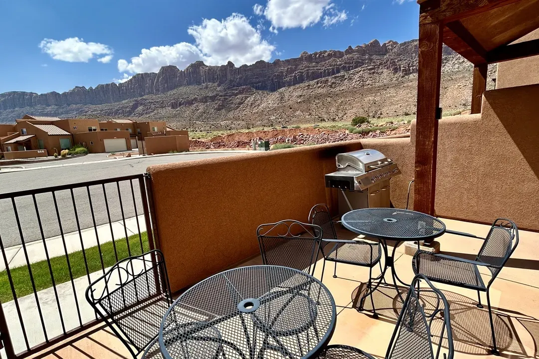 Red Rock Views Abound!