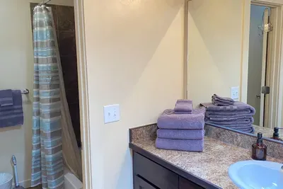 Shared Upstairs Bathroom with Shower/Tub Combo