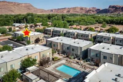 Short walk from the townhome to the pool.