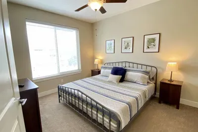 Guest King Bedroom 1 w/Access to Shared Bathroom