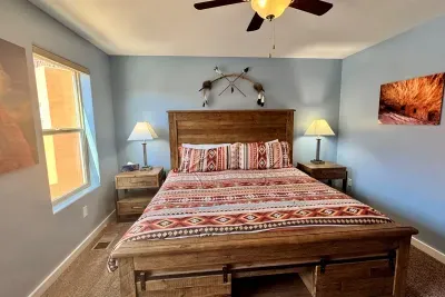 King Suite With Red Rock Views