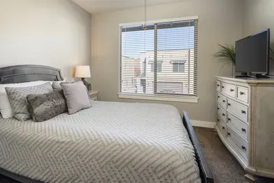 Queen Guest Bedroom 1