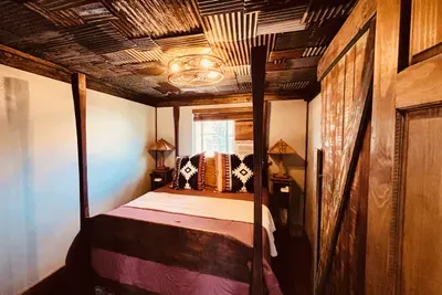 Queen Bedroom #2