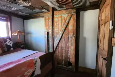 Queen Bedroom #2