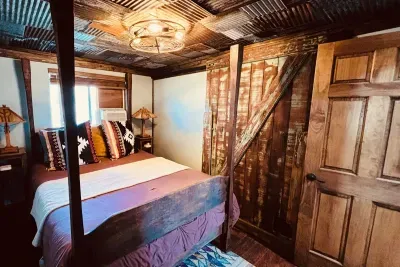 Queen Bedroom #2