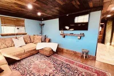 Cozy Living Room with Propane Fireplace