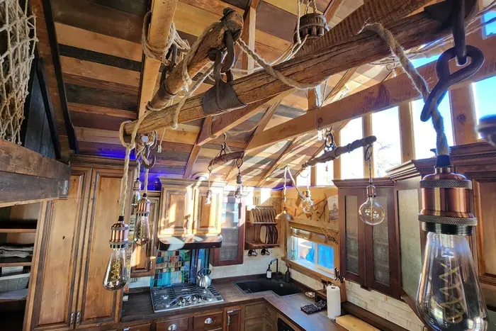 Fully Equipped Kitchen with so much character!