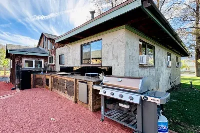 Full Outdoor Kitchen