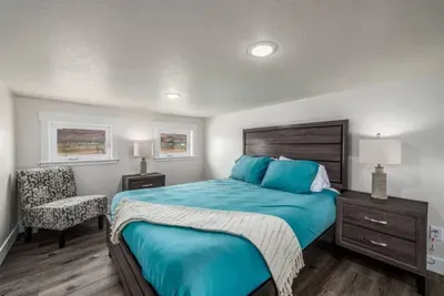 Loft Space with Queen Bed
