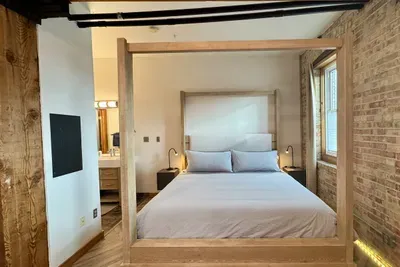 King Bed with Firm Memory Foam Mattress