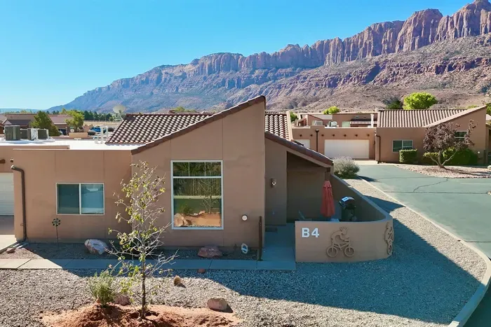 Welcome to Red Rock Haven! - Rim Village B4