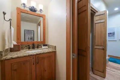 Powder room